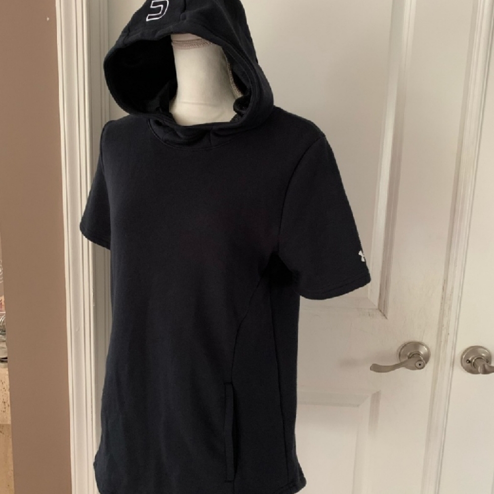 Under Armour New Hoodie - Picture 5 of 12
